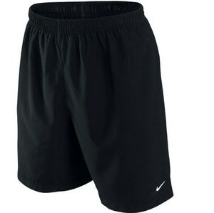 MENS NIKE SHORTS (NEVER USED)